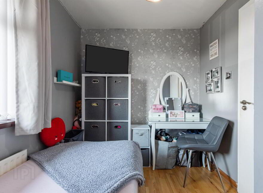 4 Rosslyn Park, Newtownards, BT23 8WP