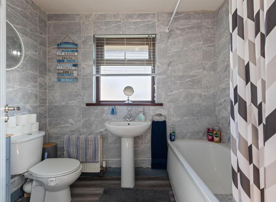 4 Rosslyn Park, Newtownards, BT23 8WP
