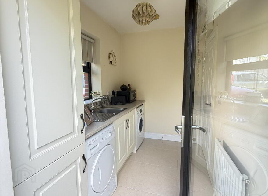 17 Mill Meadows, Newry, BT35 6UL