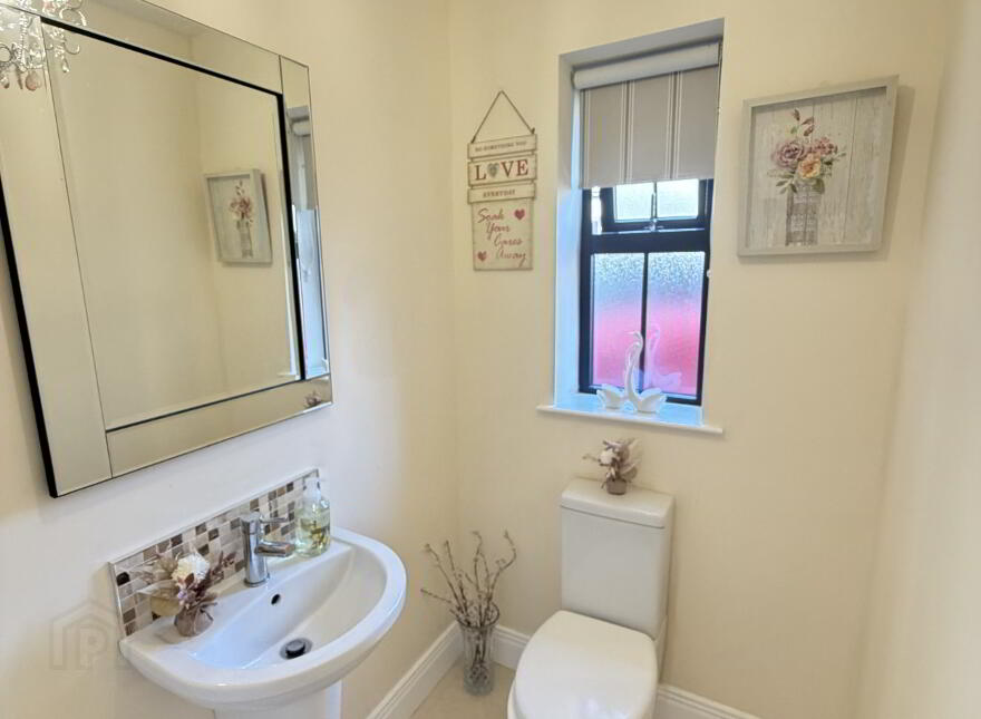17 Mill Meadows, Newry, BT35 6UL