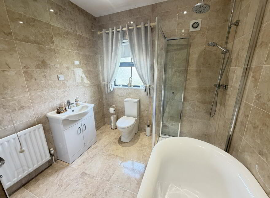 17 Mill Meadows, Newry, BT35 6UL