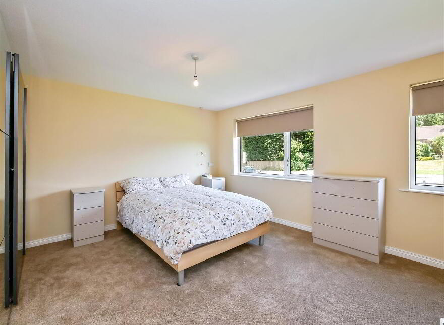 4 Queensfort Court, Saintfield Road, Carryduff, Belfast, BT8 8NF
