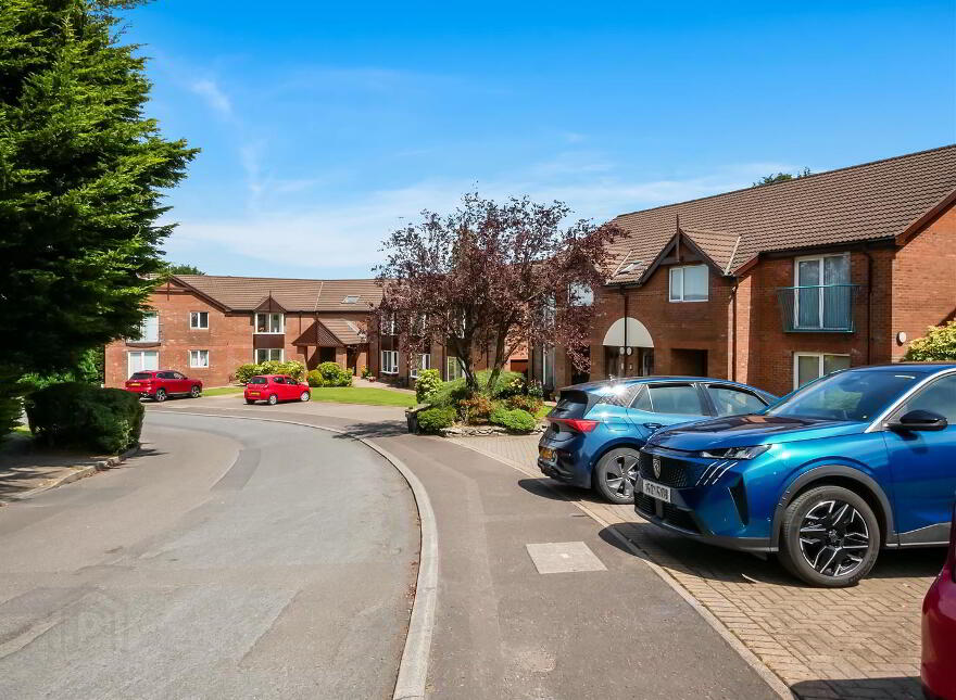 4 Queensfort Court, Saintfield Road, Carryduff, Belfast, BT8 8NF
