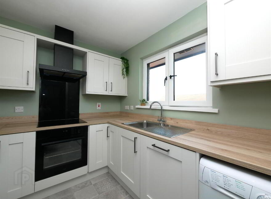 46 Drumkeen Court, Upper Galwally, Belfast, BT8 7TU