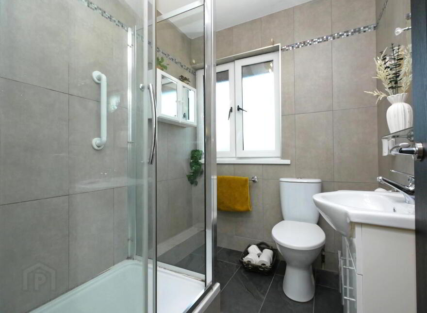 46 Drumkeen Court, Upper Galwally, Belfast, BT8 7TU
