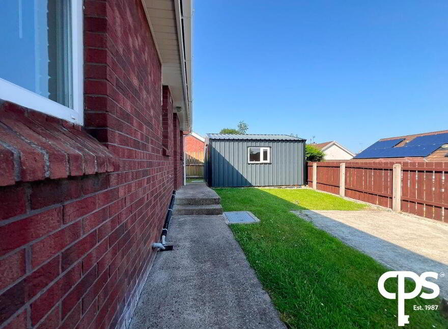5 Lisneal Court, Derry, BT47 6WQ