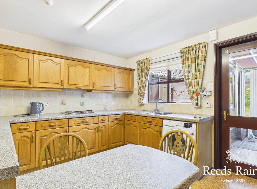 32 Carrowreagh Gardens, Dundonald, Belfast, BT16 1TW