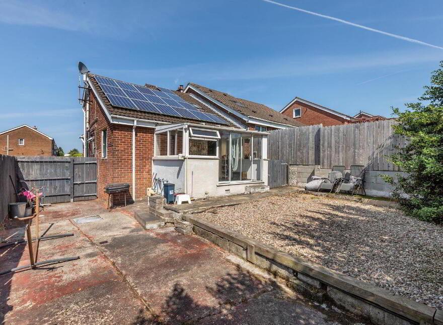 31 Clandeboye Way, Bangor, BT19 1AD