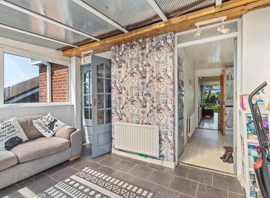 31 Clandeboye Way, Bangor, BT19 1AD