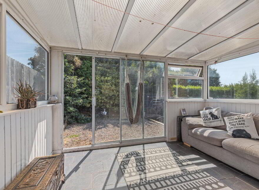 31 Clandeboye Way, Bangor, BT19 1AD