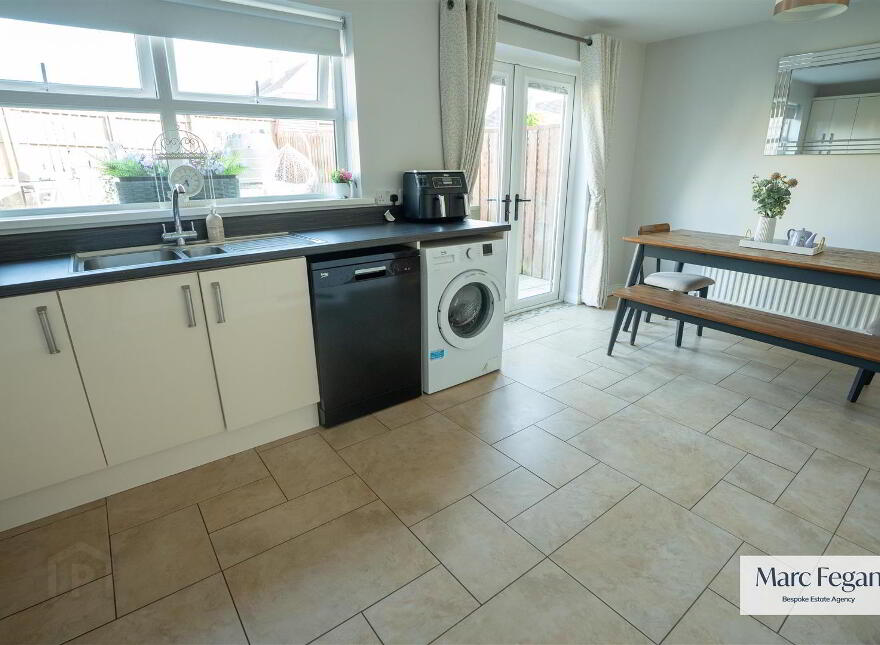 111 Carrigart Crescent, Tullygally, Craigavon, BT65 5EG