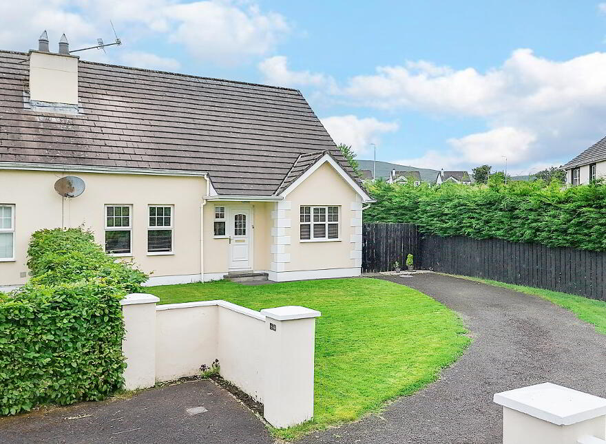 64 Wheatfield, Muff