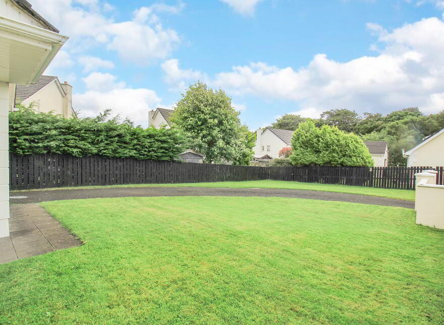 64 Wheatfield, Muff