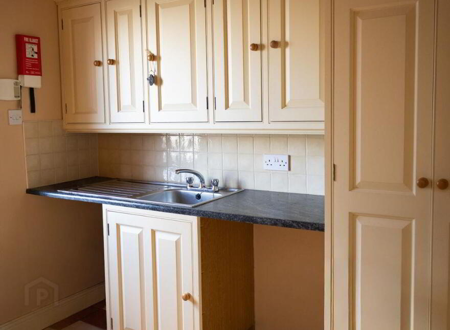 Trade Winds, 5 Coady's Quay, Dungarvan, X35V098