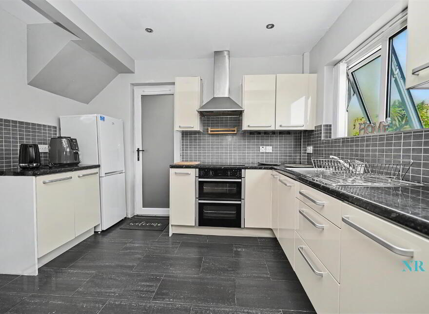 34 Flush Green, Belfast, BT6 0GJ