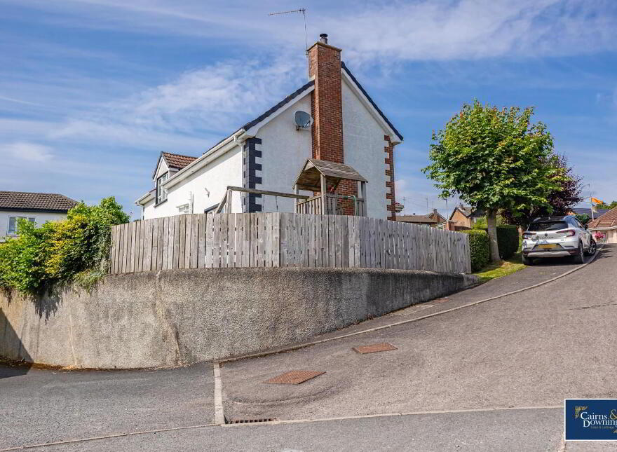 4 Bracken Ridge, Dromore, BT25 1QF
