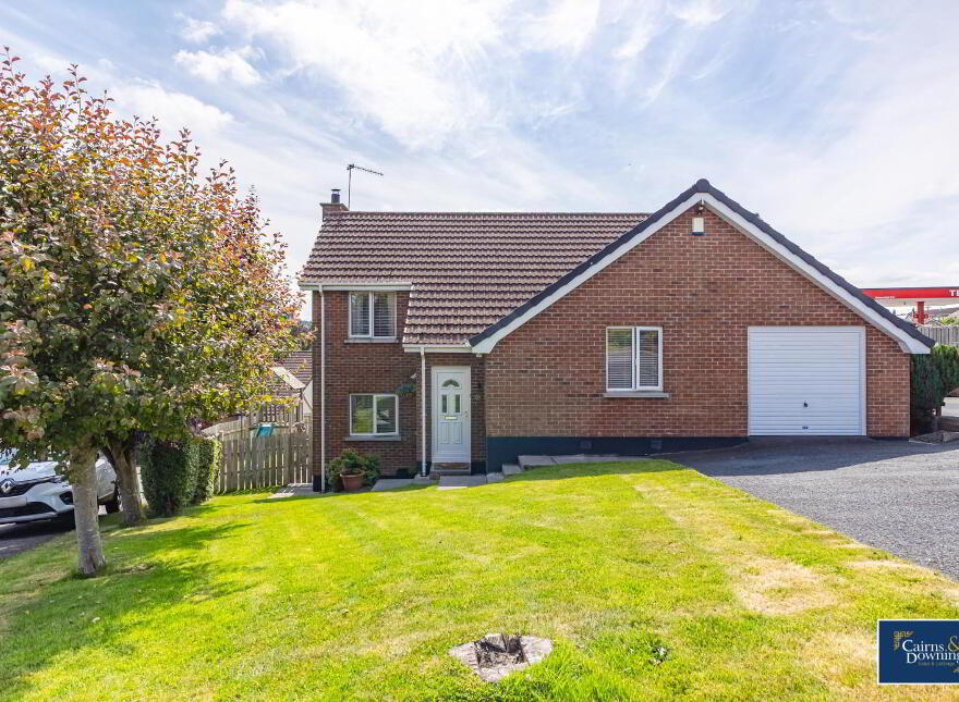 4 Bracken Ridge, Dromore, BT25 1QF