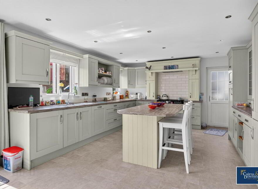 4 Bracken Ridge, Dromore, BT25 1QF