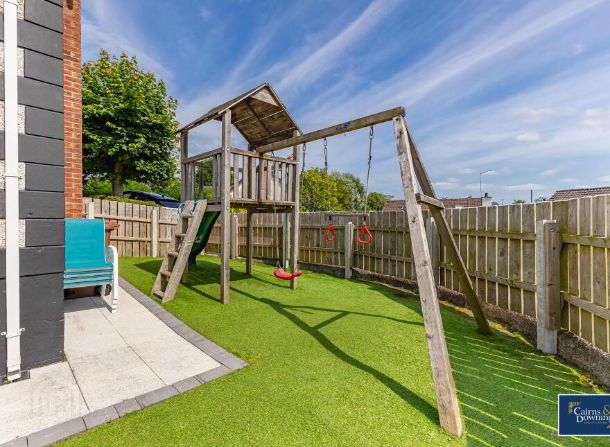 4 Bracken Ridge, Dromore, BT25 1QF