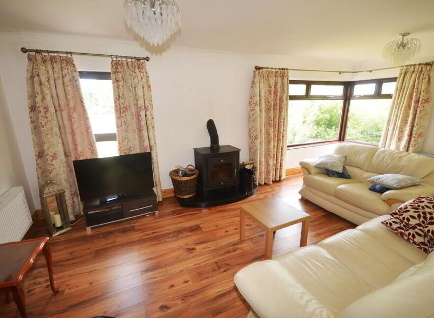 Riverview House, Glenfin Road, Ballybofey, F93DV24