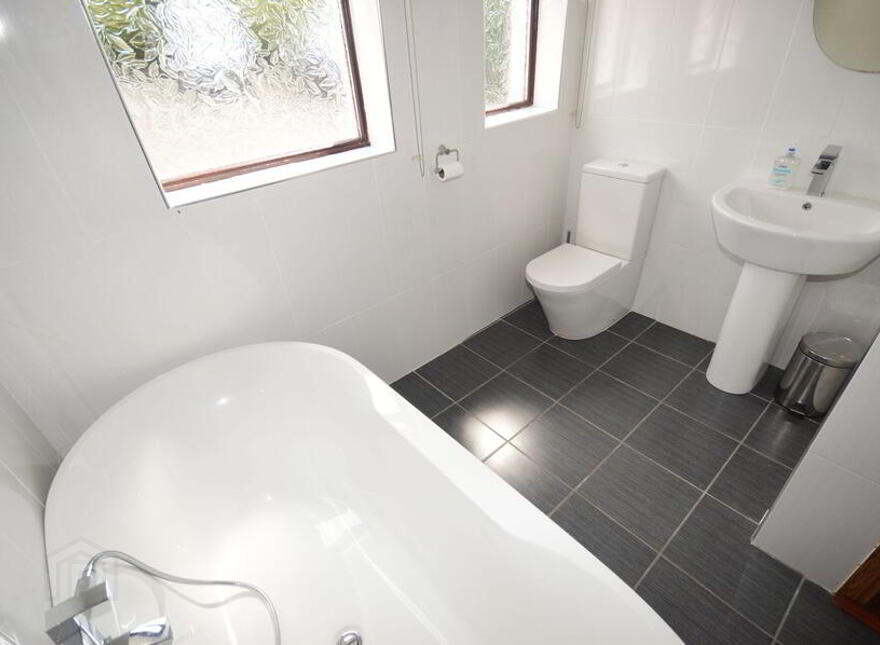 Riverview House, Glenfin Road, Ballybofey, F93DV24