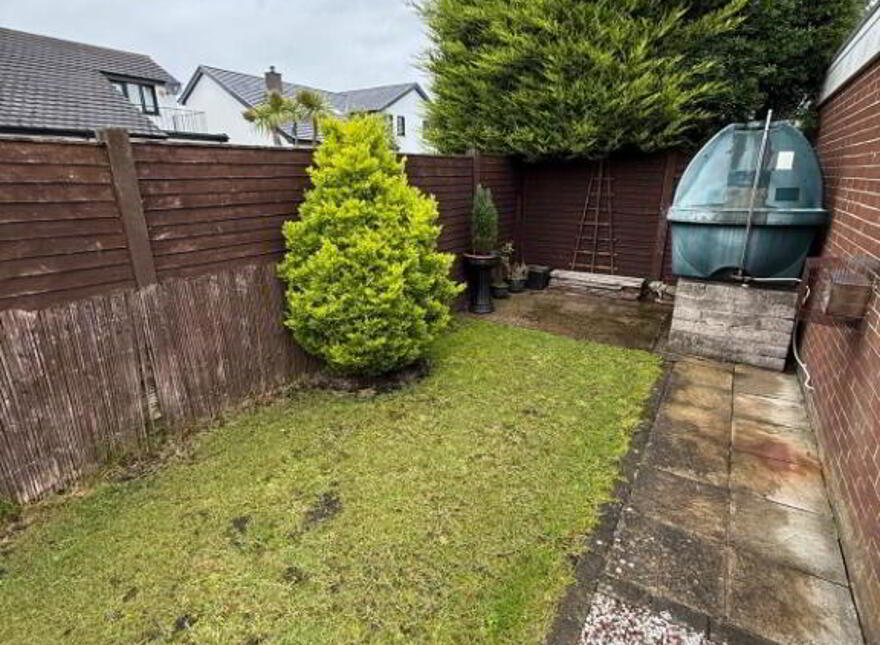 1 New Helmsley, Moira, BT67 0NY