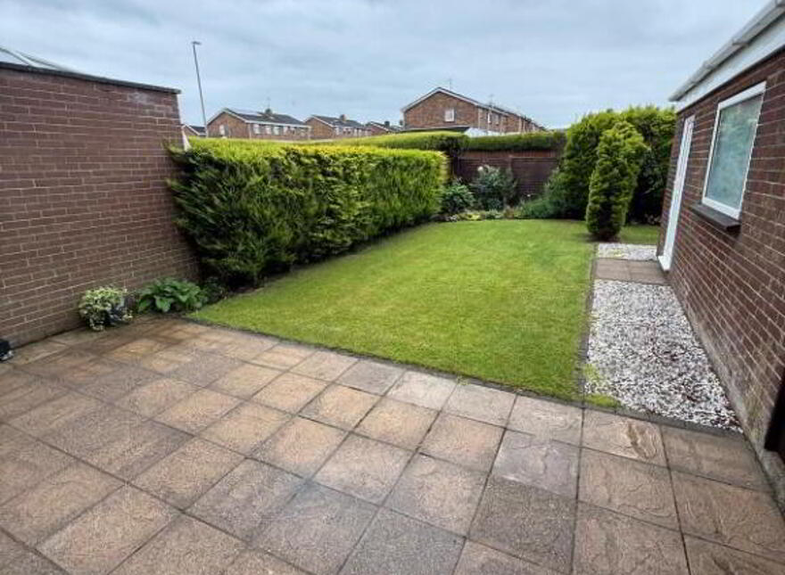 1 New Helmsley, Moira, BT67 0NY