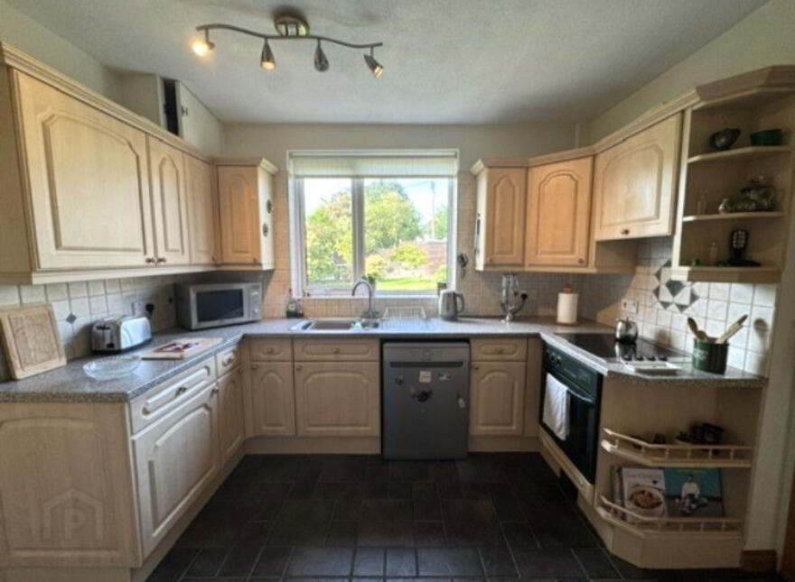 9 Lumfiord Avenue, Whitehead, BT38 9NR