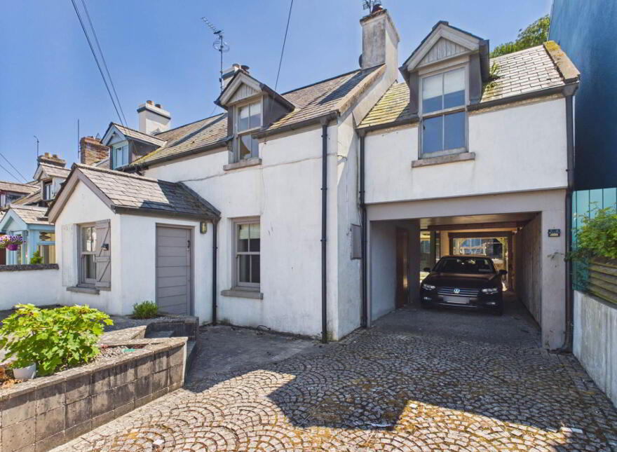 Martha`s Cottage, Curraghmore Terrace, Dunmore East, X91EW96