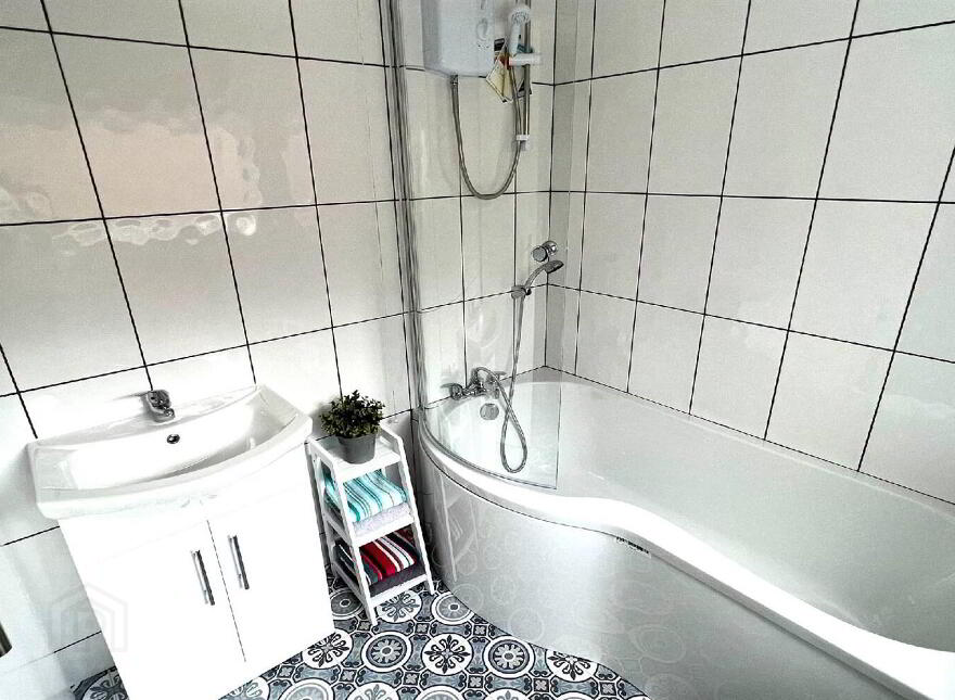 15 Moorfield Street, Belfast, BT5 5BY