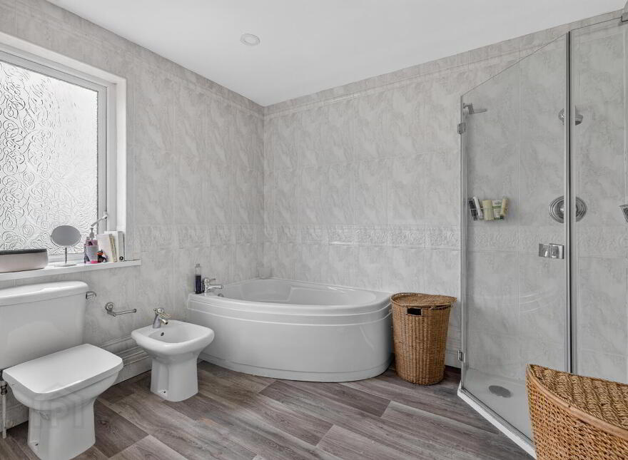 6 Alexandra Road, Donaghadee, BT21 0QD