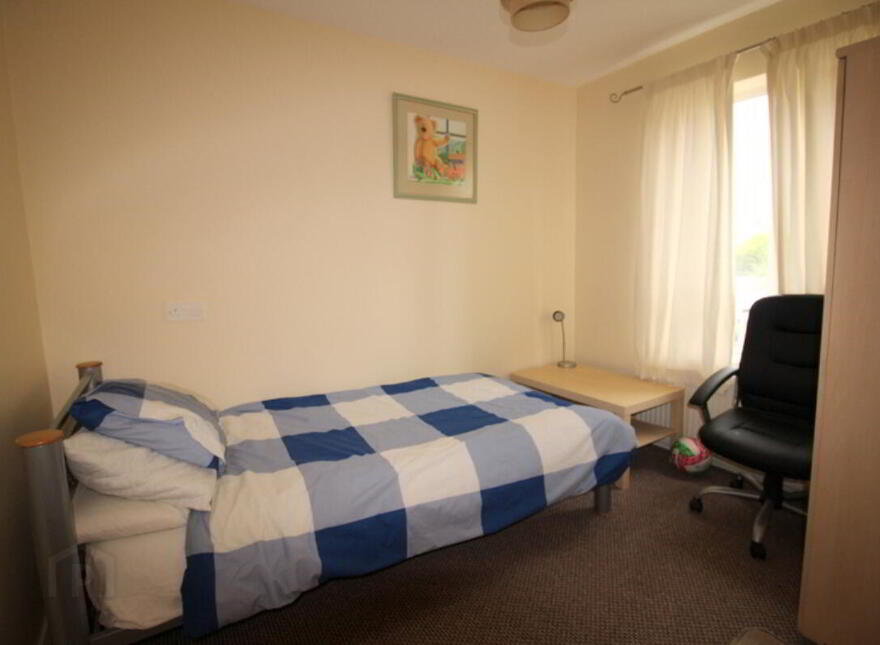 2 Maldon Court, Belfast, BT12 6GY