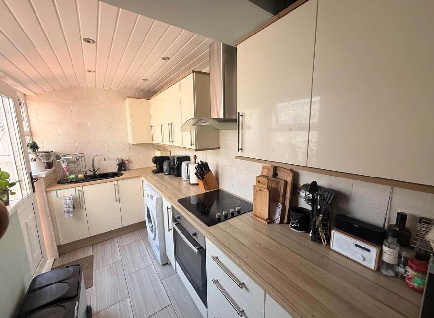 217 Cregagh Street, Woodstock Road, Belfast, BT6 8NL