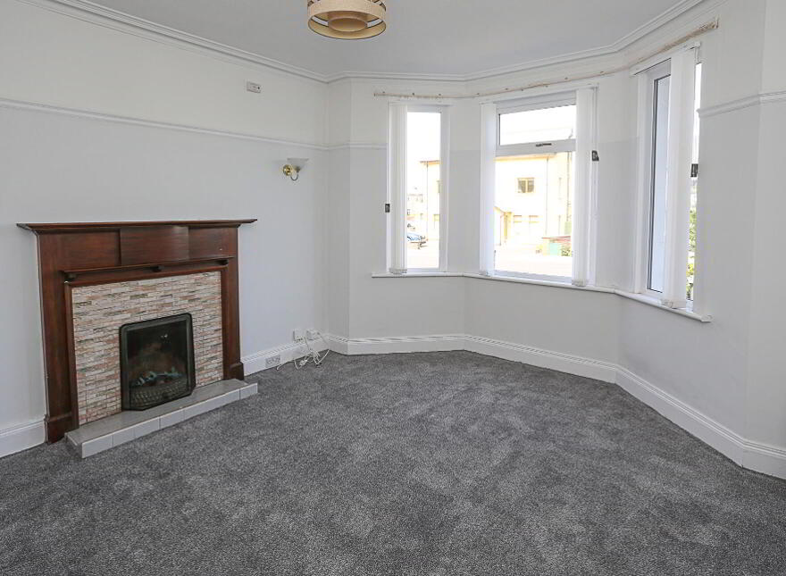 54 Groomsport Road, Bangor, BT20 5NE
