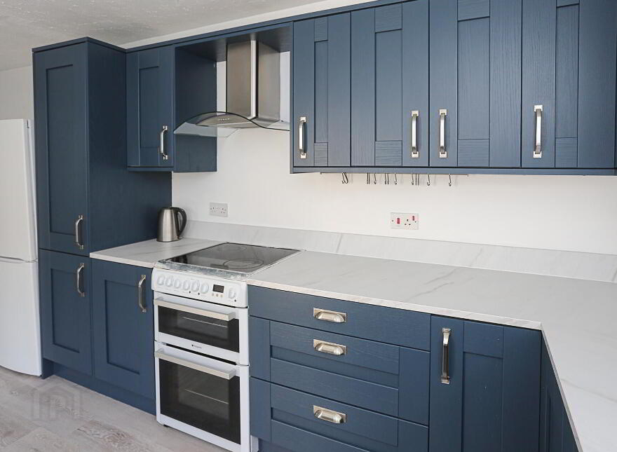 54 Groomsport Road, Bangor, BT20 5NE