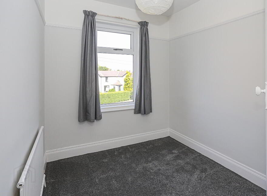 54 Groomsport Road, Bangor, BT20 5NE