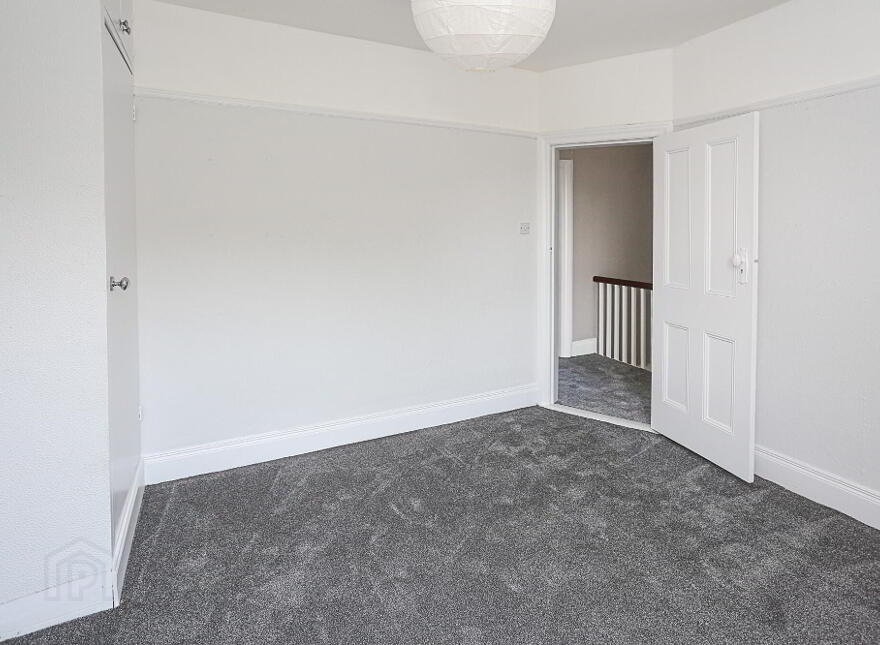 54 Groomsport Road, Bangor, BT20 5NE