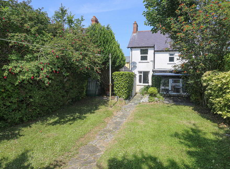 54 Groomsport Road, Bangor, BT20 5NE