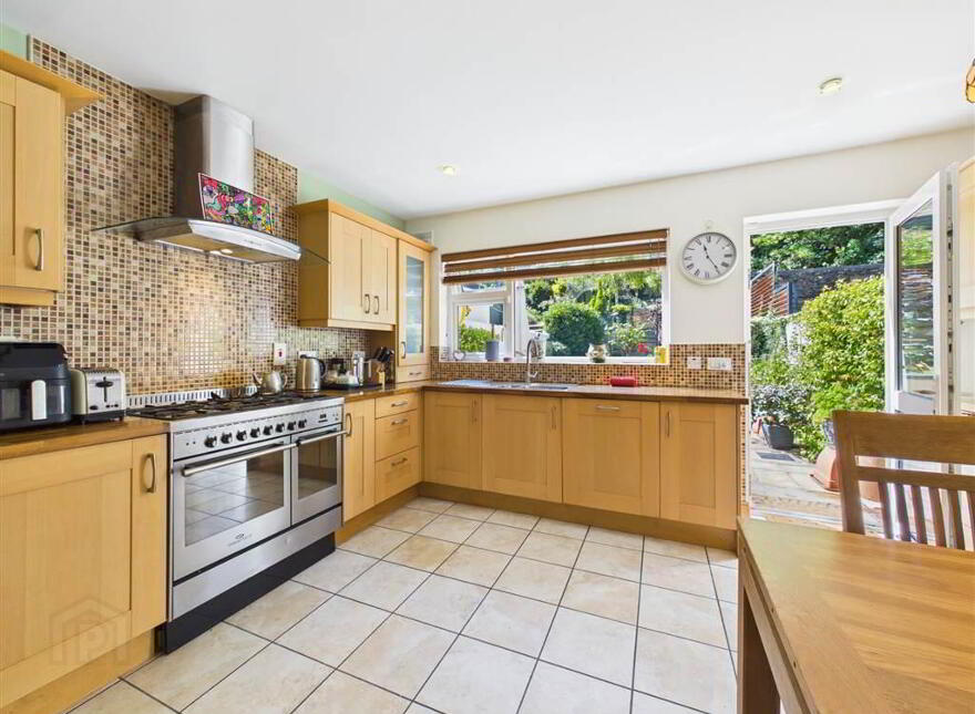 Sunbeam Cottage, 4 Curraghmore Terrace, Dunmore East, Waterford, X91E0K1