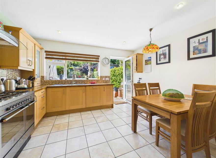 Sunbeam Cottage, 4 Curraghmore Terrace, Dunmore East, Waterford, X91E0K1