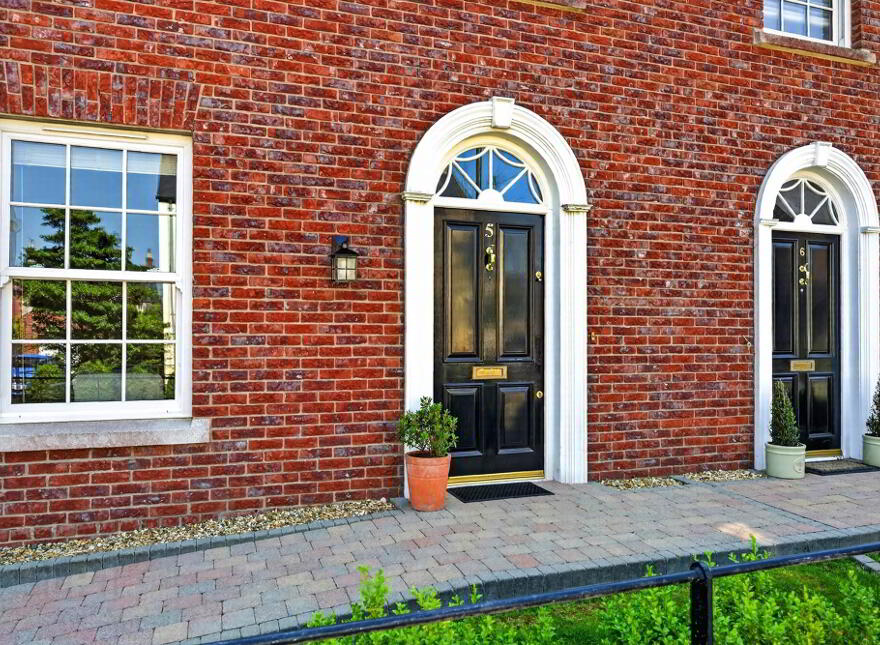 5 Farriers Green, Hillsborough, BT26 6GW