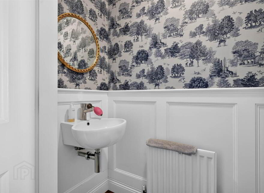 5 Farriers Green, Hillsborough, BT26 6GW