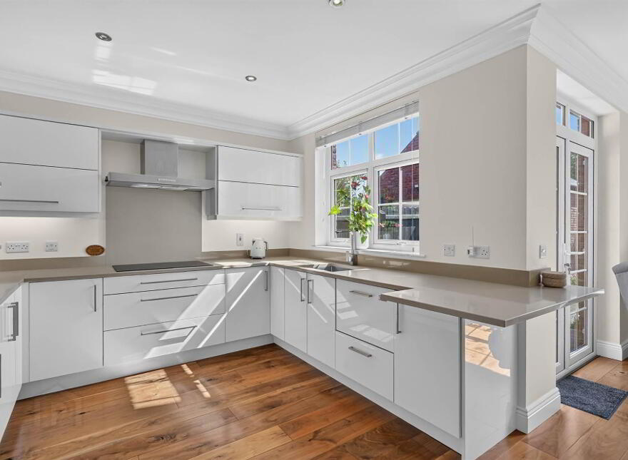 5 Farriers Green, Hillsborough, BT26 6GW