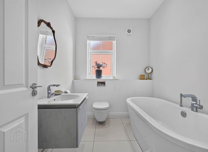 5 Farriers Green, Hillsborough, BT26 6GW