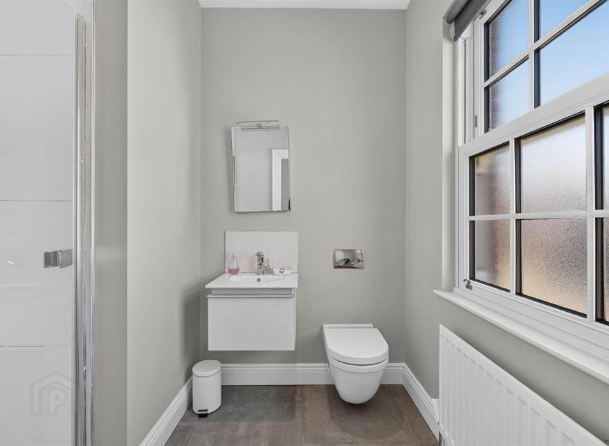 5 Farriers Green, Hillsborough, BT26 6GW