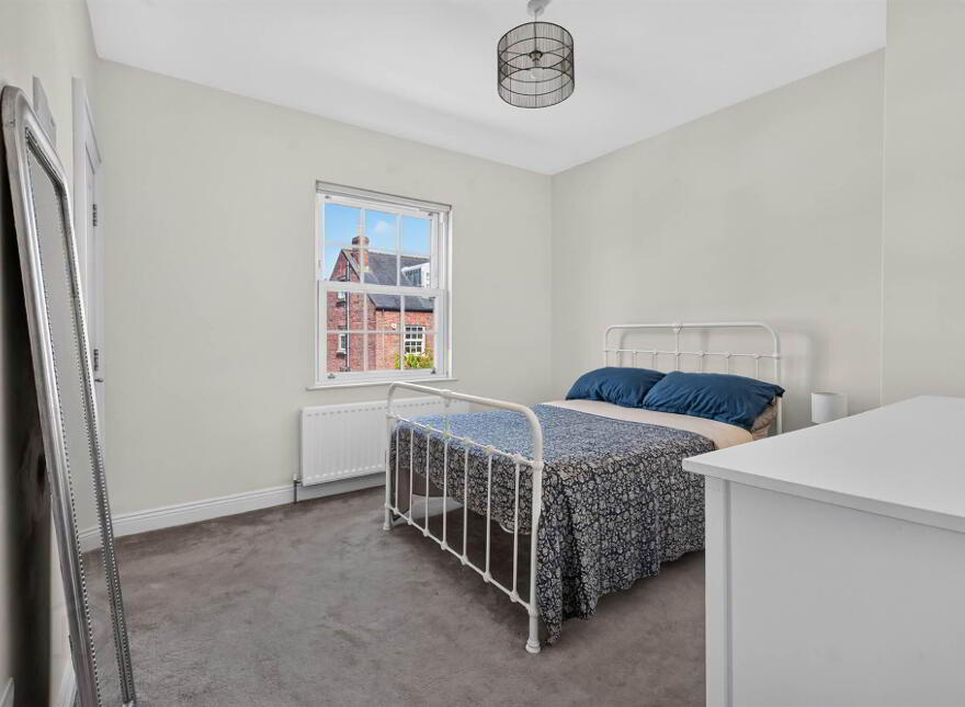 5 Farriers Green, Hillsborough, BT26 6GW