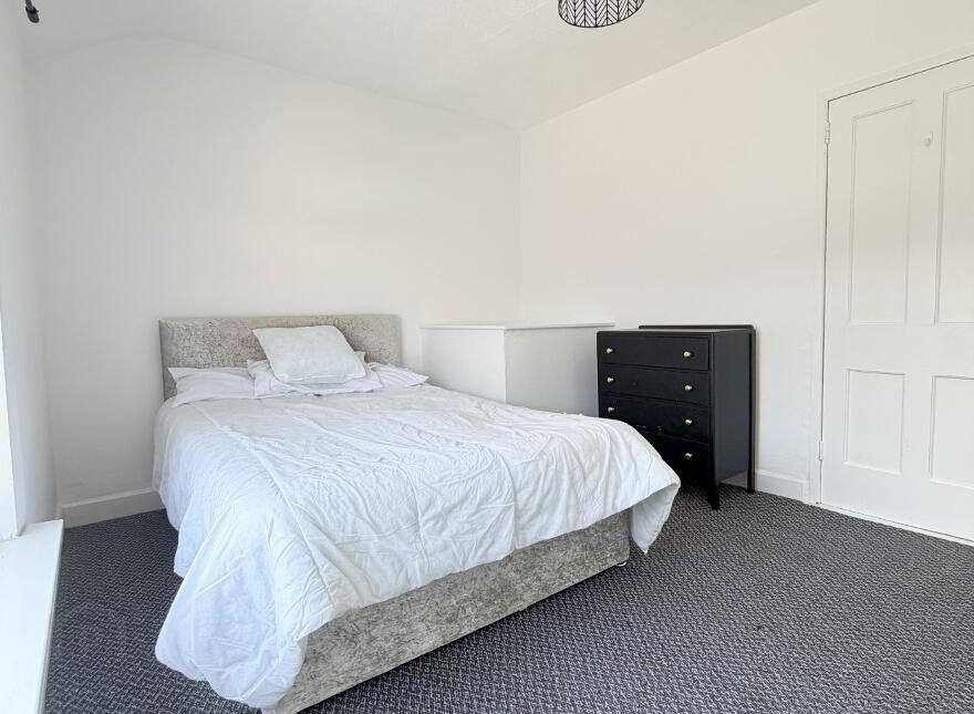 189 Donegall Avenue, Belfast, BT12 6LU
