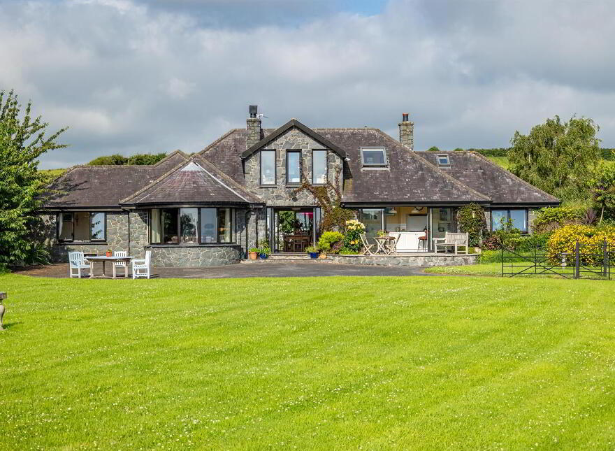 69 Tullynakill Road, Comber, BT23 6AG