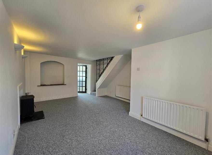 35 Bridge Street, Comber, Newtownards, BT23 5AT