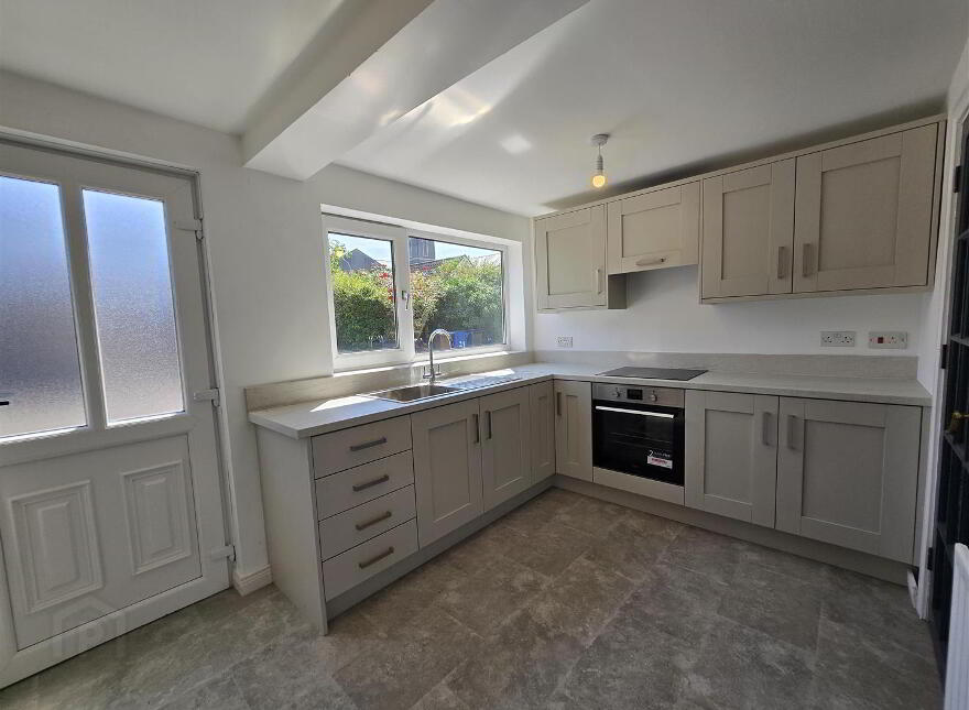 35 Bridge Street, Comber, Newtownards, BT23 5AT